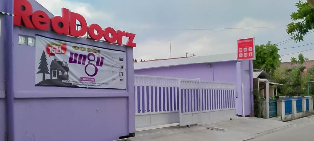 Reddoorz @ Jalan Ahmad Yani Karawang Exterior foto